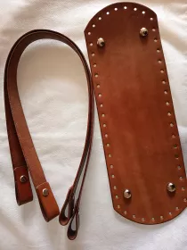 KOMPONENTY NA KABELKY / Sada dno 30x10 cm koňak