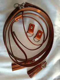 KOMPONENTY NA KABELKY / Sada popruh 105 cm, poutka, řemínek / koňak