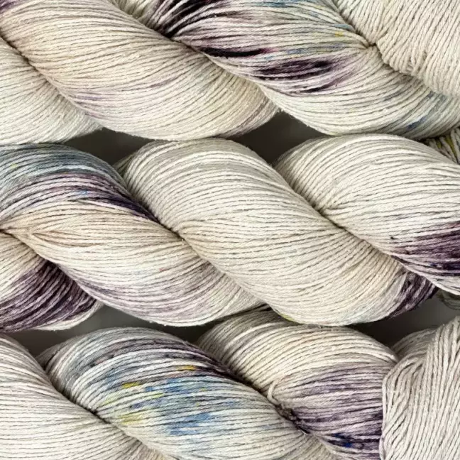 OSTRO - DUSTY BEIGE YARNITY