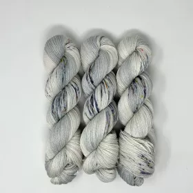 OSTRO - DUSTY BEIGE YARNITY