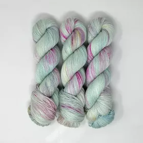 OSTRO - PINKY MINT YARNITY